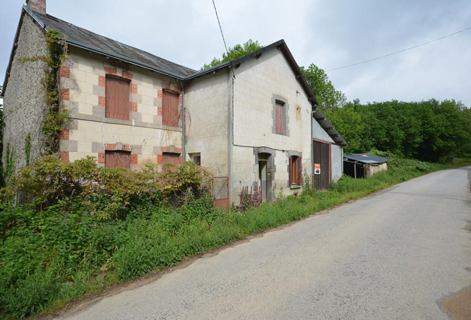 Maison à rénover à la campagne — photo 1