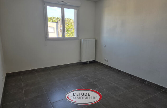 St Herblain Bourg : T2 de 40 m2 de 2013, balcon et parking p — photo 5