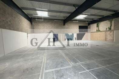 Local industriel  2739 €