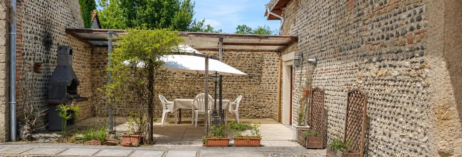 Maison 7 Pièces 283 m² à vendre à Labatut-Rivière (65700)