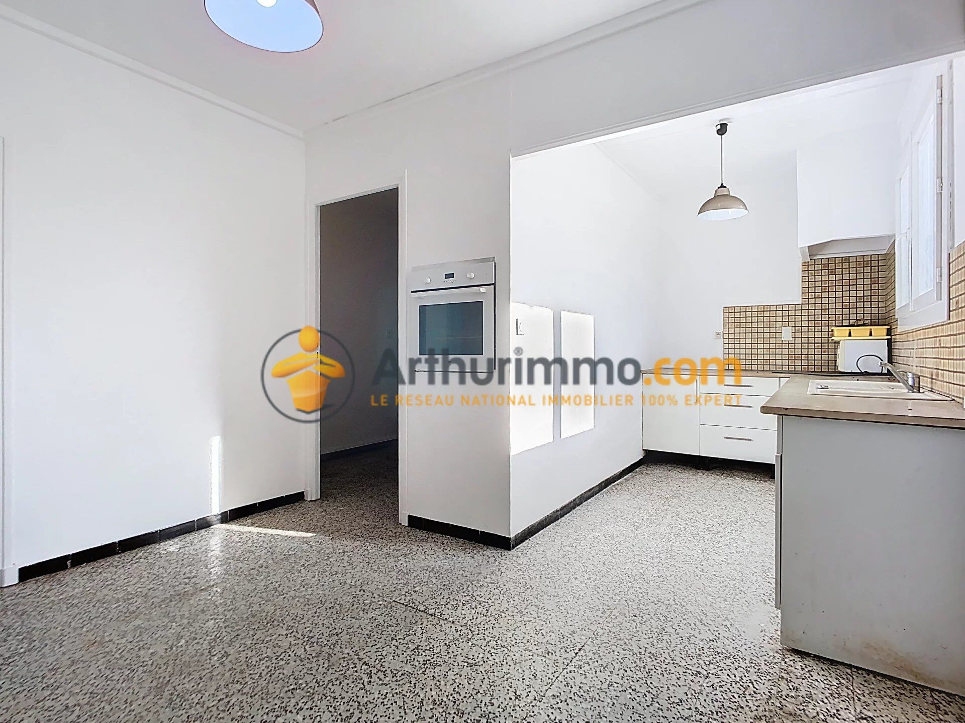 Immeuble 7 pièces · à Perpignan · 300 000 €