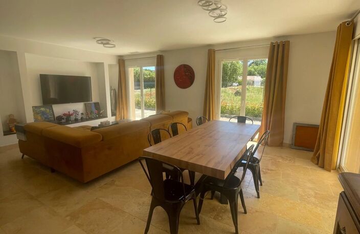VILLA DE PLAIN-PIED – 138,09 m² AU TOTAL – ENVIRONNEMENT CALME — photo 4