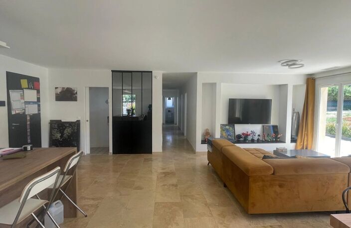 VILLA DE PLAIN-PIED – 138,09 m² AU TOTAL – ENVIRONNEMENT CALME — photo 5