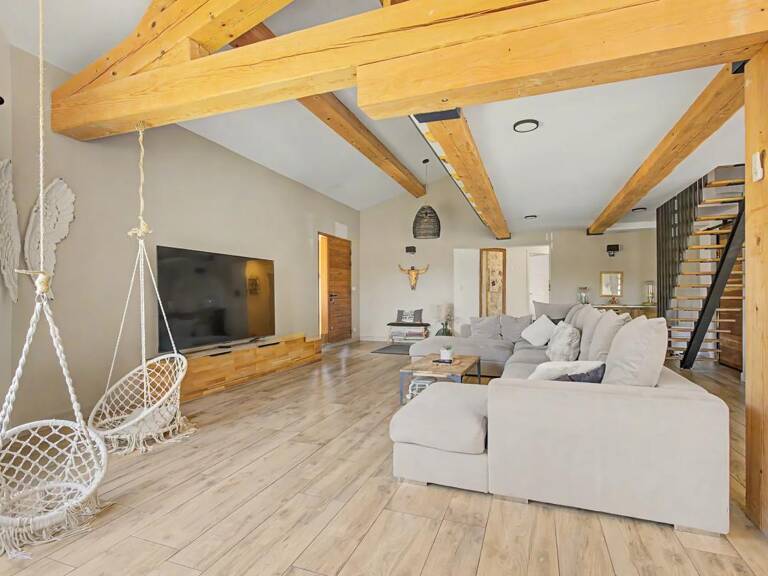 Superbe bastide de 217 m² avec piscine à Grambois — photo 1