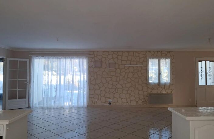 Maison plain-pied 120 m² avec jardin à Saint-Exupéry — photo 2
