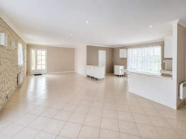 Maison plain-pied 120 m² avec jardin à Saint-Exupéry — photo du bien