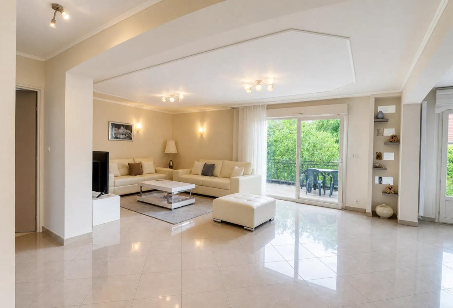 Sézanne : Maison 8 pièces de 173 m², jardin — photo 1