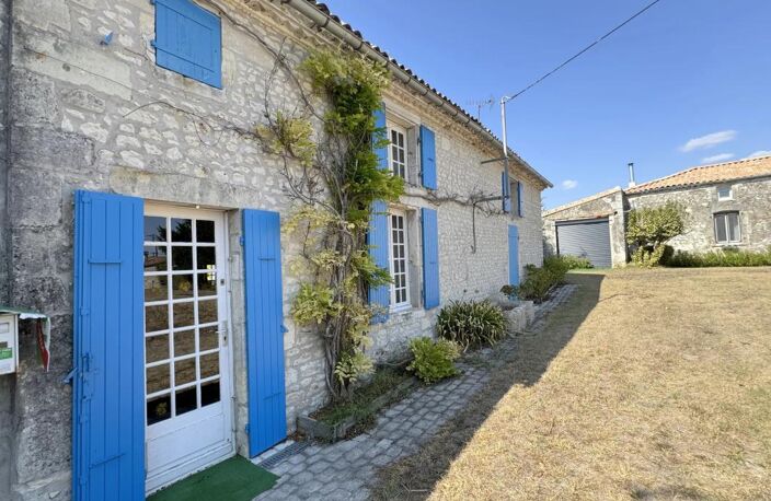 Authentique maison charentaise de 180 m² habitables avec piscine — photo 2