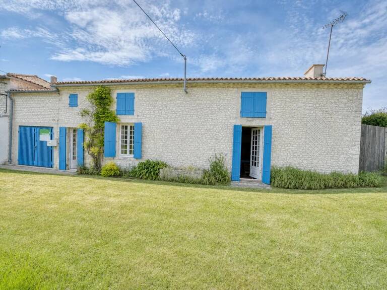 Authentique maison charentaise de 180 m² habitables avec piscine — photo 1