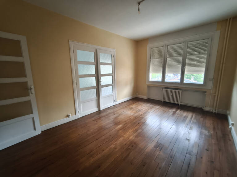 A visiter Place Bellevue appartement F3 — photo 1