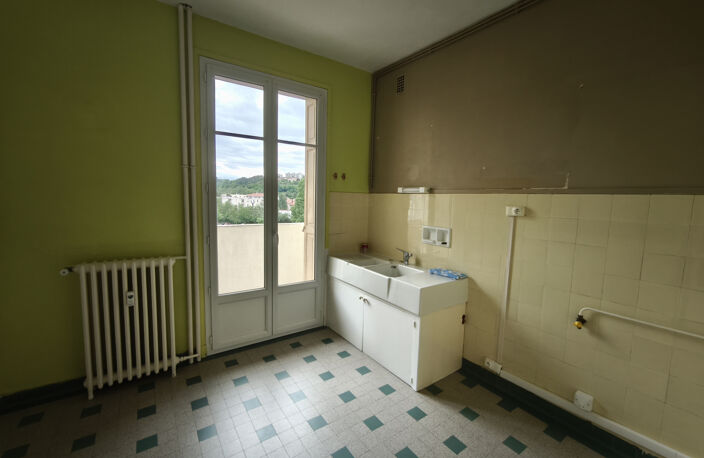 A visiter Place Bellevue appartement F3 — photo 3