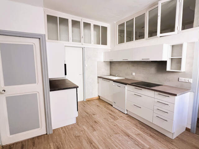 Bel appartement 3 pièces avec terrasse — photo du bien