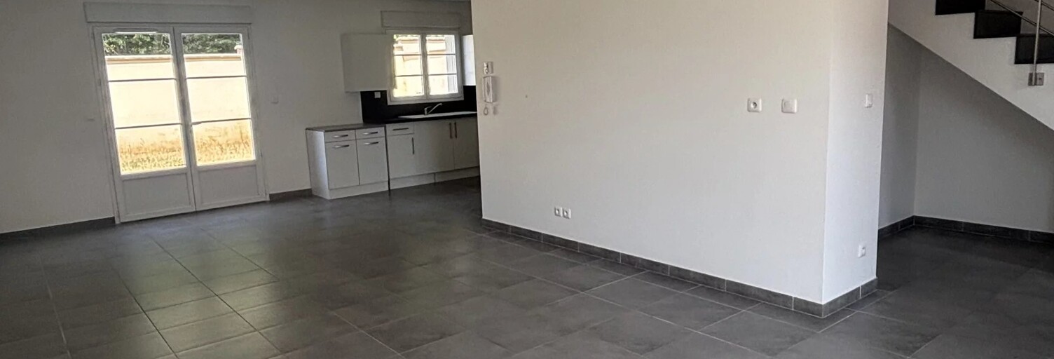Maison 5 Pièces 137 m² à louer à Fontaine-la-Guyon (28190)