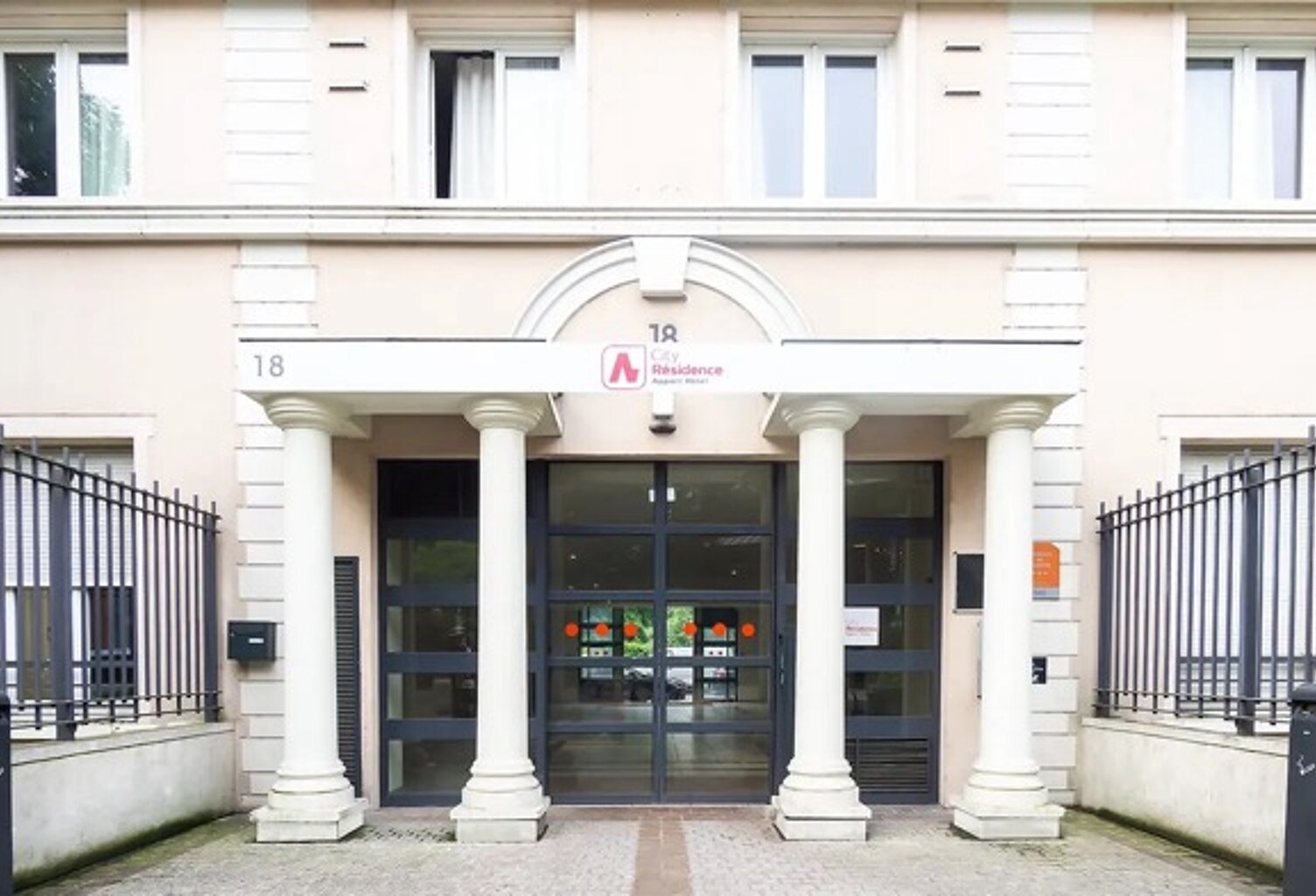 INVESTISSEMENT LMNP - SAINT-MAURICE — photo 1