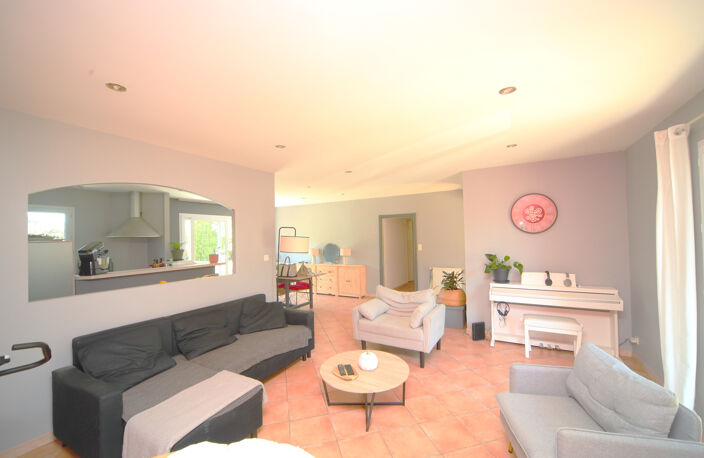 Maison de plain-pied, 129 m2, jusqu'à 4 chambres, terrain de — photo 4