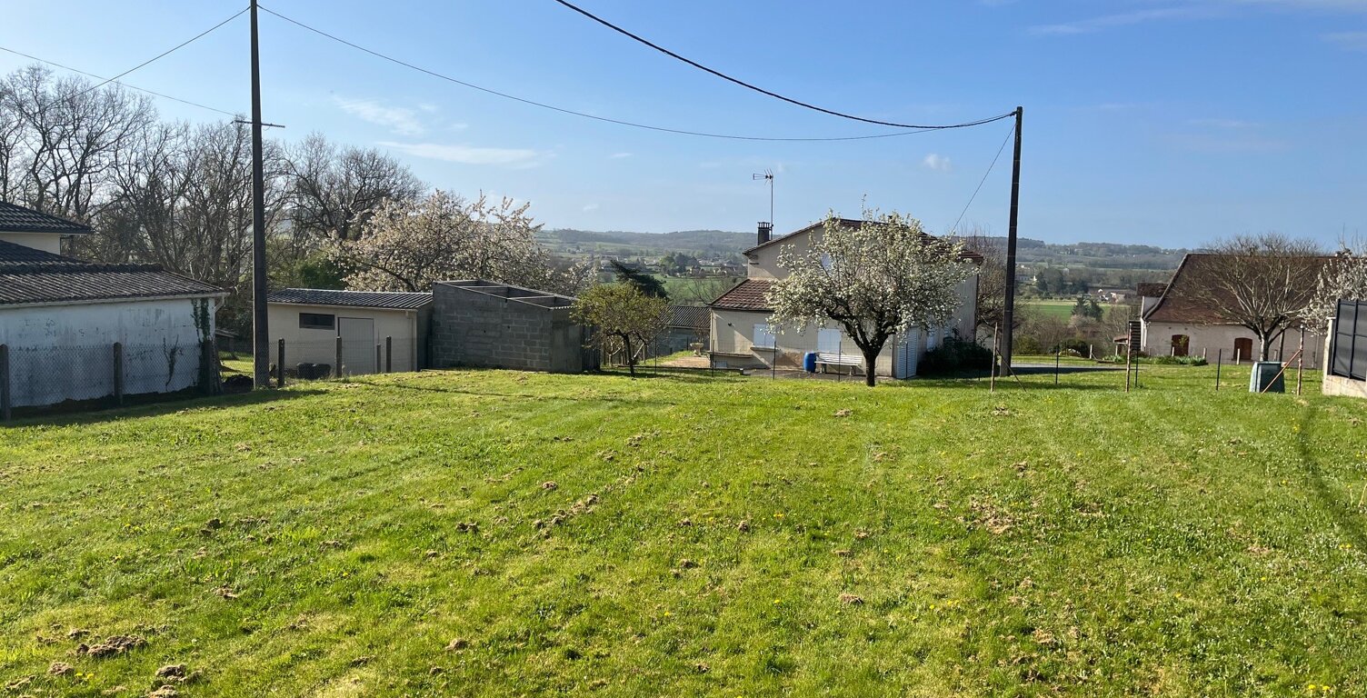  Terrain à bâtir a vendre – 744 m² – Mouleydier, Bergerac) — photo 1