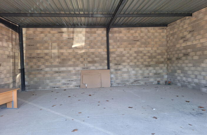 A LOUER Dpt 81 Local commercial 95m2 neuf Saïx — photo 5