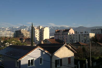 Appartement 3 pièces 748 €