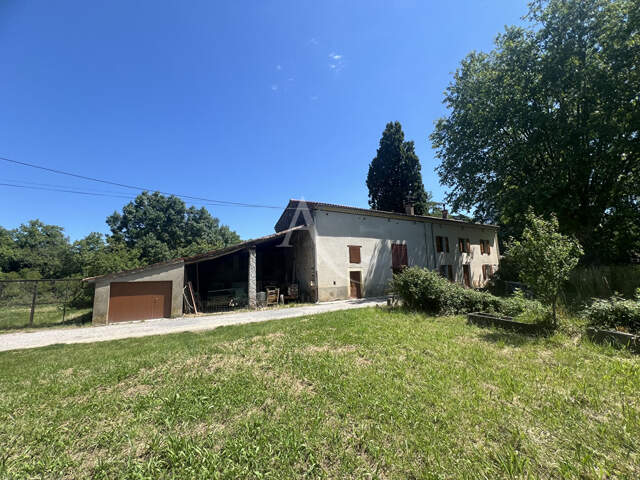 Corps de ferme à rénover dans cadre exceptionnel sur les berges de l'Agout à Castres — photo du bien