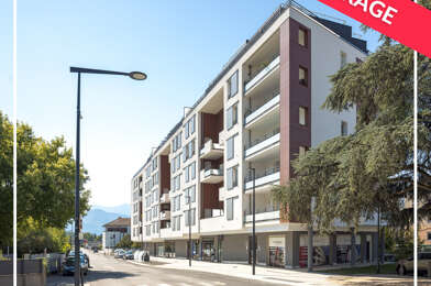 Garage  85 €