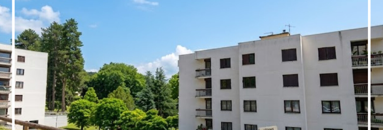 Garage   m² à louer à Voiron (38500)
