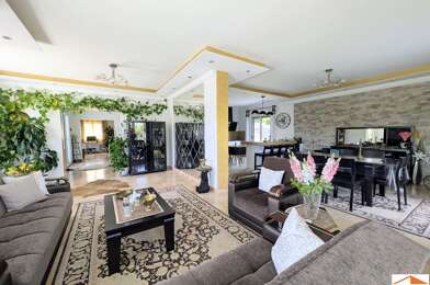 Maison 6 pièces 546000 €