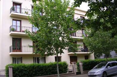 Appartement 3 pièces 823 €