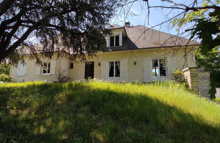 CHATELLERAULT  SUD- VILLA 7 CHAMBRES - BORD RIVIERE — photo 2