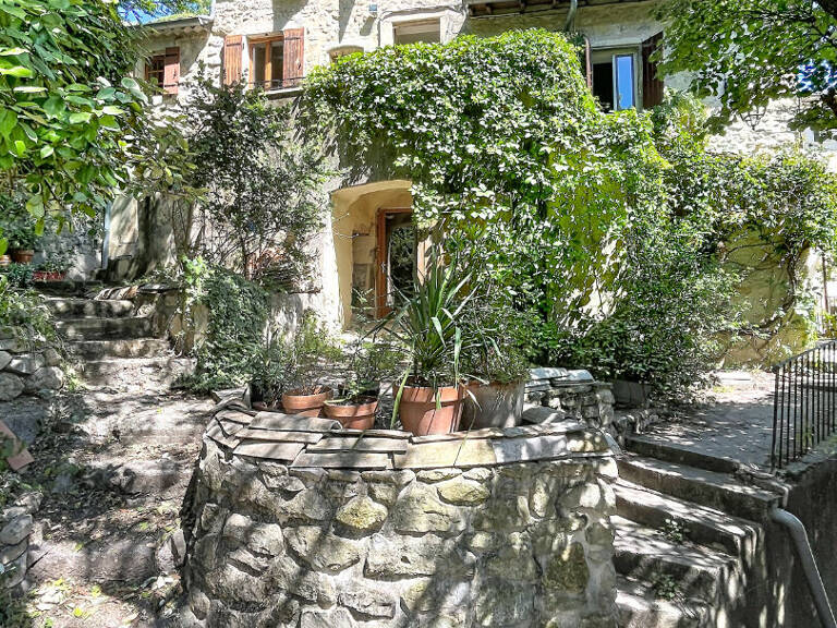 Ensemble immobilier Cruas composé de deux logements : 7 pièce(s) 166 m2 — photo 1