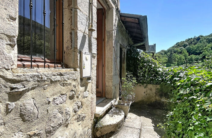Ensemble immobilier Cruas composé de deux logements : 7 pièce(s) 166 m2 — photo 2