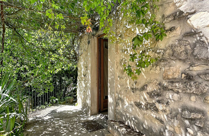 Ensemble immobilier Cruas composé de deux logements : 7 pièce(s) 166 m2 — photo 3