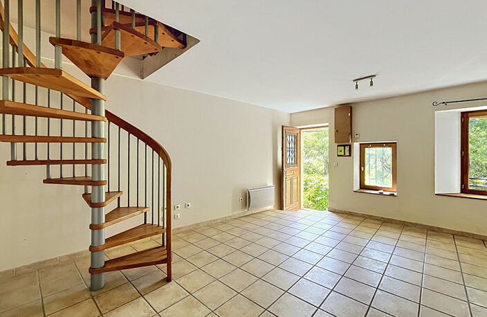 Ensemble immobilier Cruas composé de deux logements : 7 pièce(s) 166 m2 — photo 5