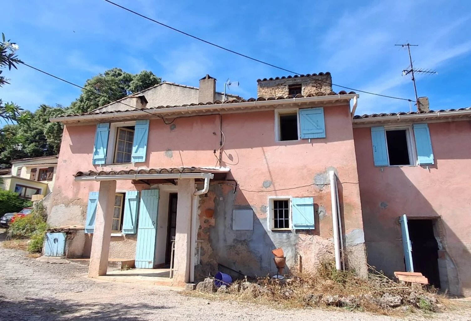 LES ARCS - VILLA A RENOVER — photo 1