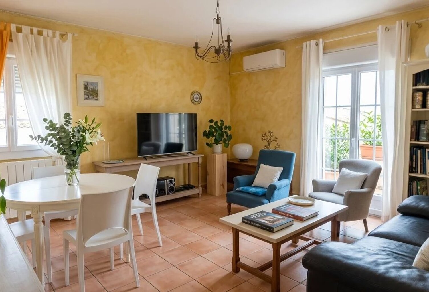 BEL APPARTEMENT TYPE 3 DE 79 M² À PORT-LA-NOUVELLE (AUDE) — photo 1
