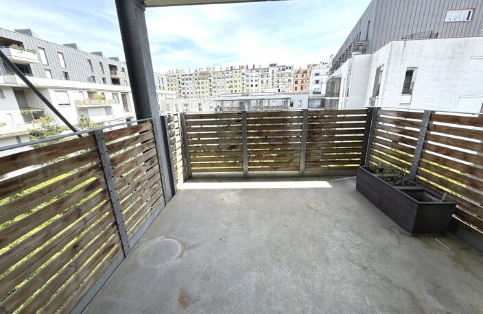 Appartement T2 en dernier étage avec terrasse — photo 3