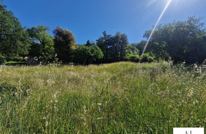 Vaste terrain Constructible de 1555 m² — photo 4
