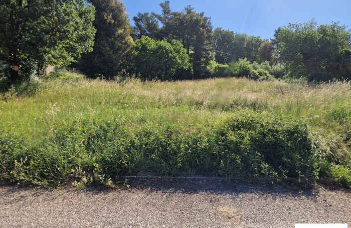 Vaste terrain Constructible de 1555 m² — photo 5