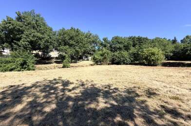 Terrain  79500 €