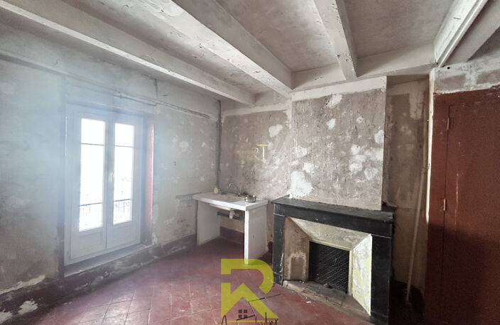 OPPORTUNITÉ RARE - Maison de ville avec terrasse - Coeur de — photo 2