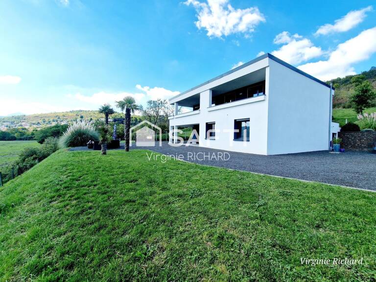 Une villa contemporaine ou confort et sérénité se conjuguent. Ici, l'intimité est garantie à vie. — photo 1