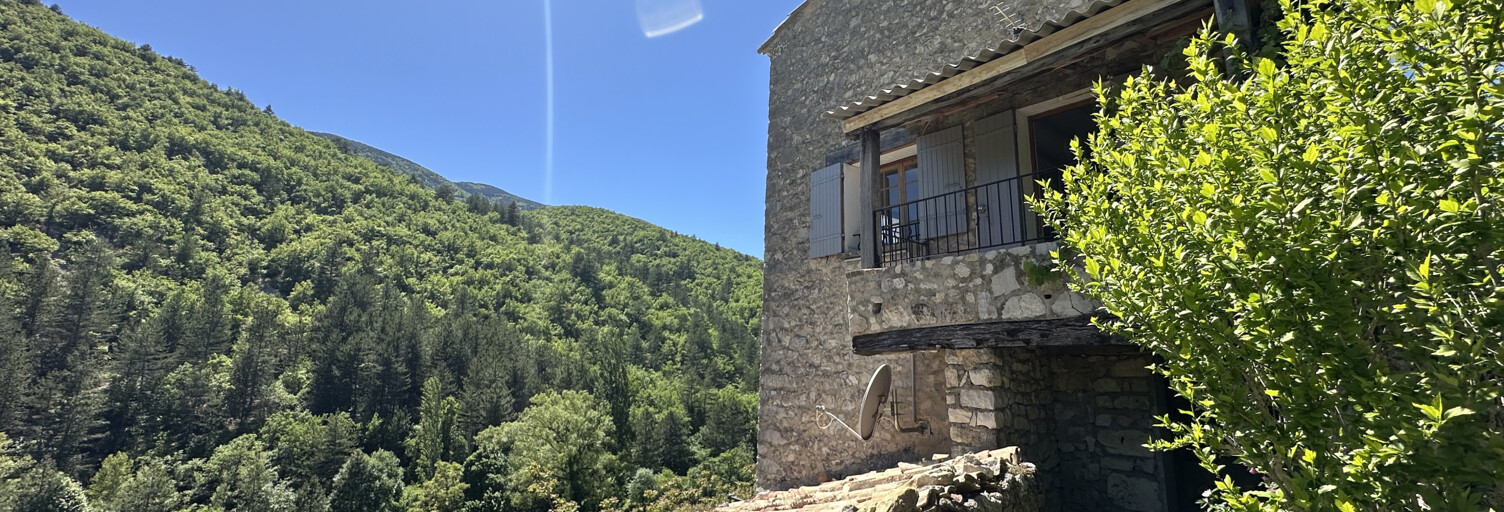 Maison 7 Pièces 113 m² à vendre à Reilhanette (26570)