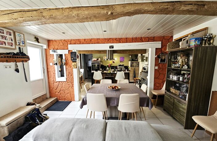 Belle longère de 110 m² sur 2500 m² de terrain avec garage — photo 3