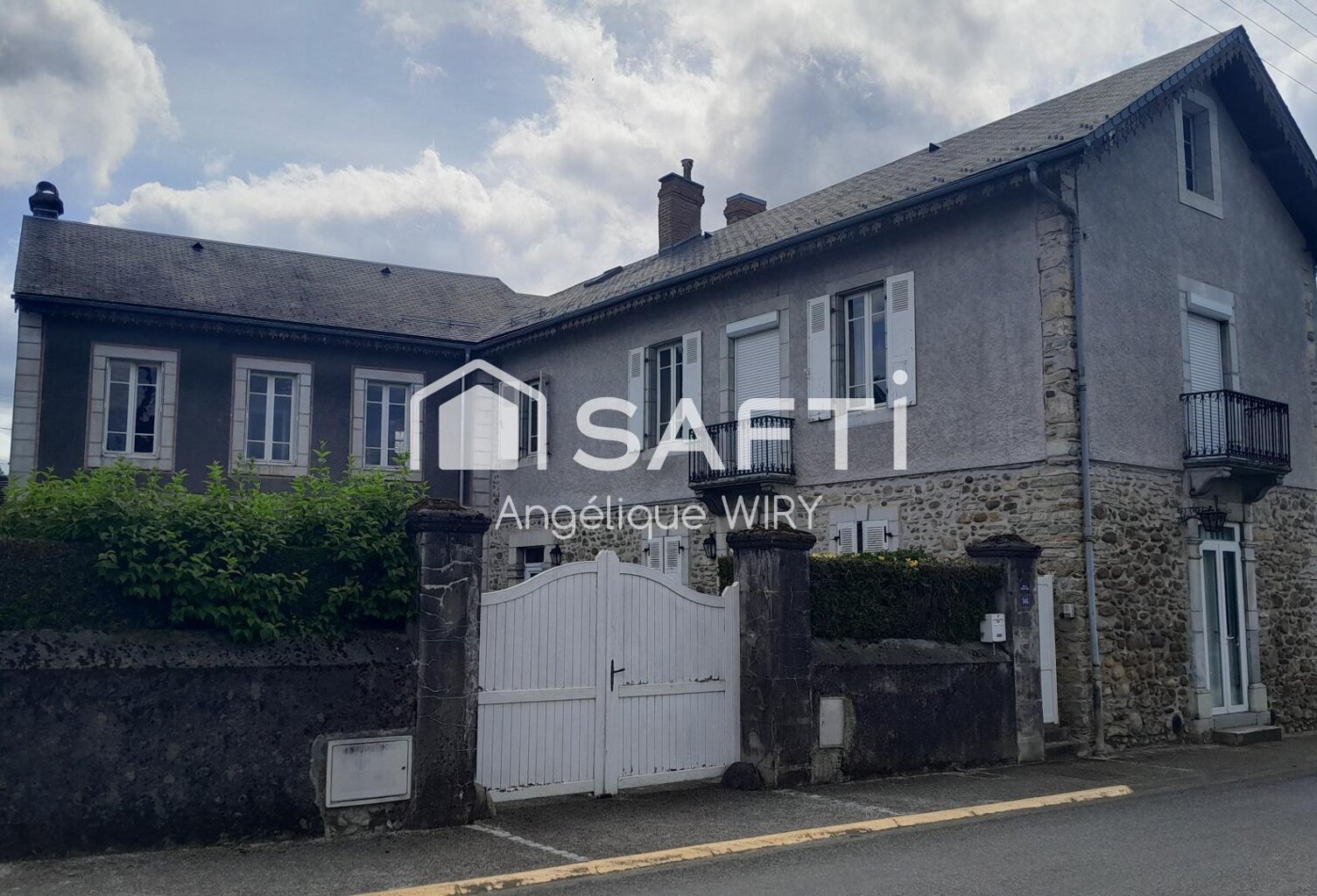 Maison de 258m², 8 pièces et jardinet — photo 1
