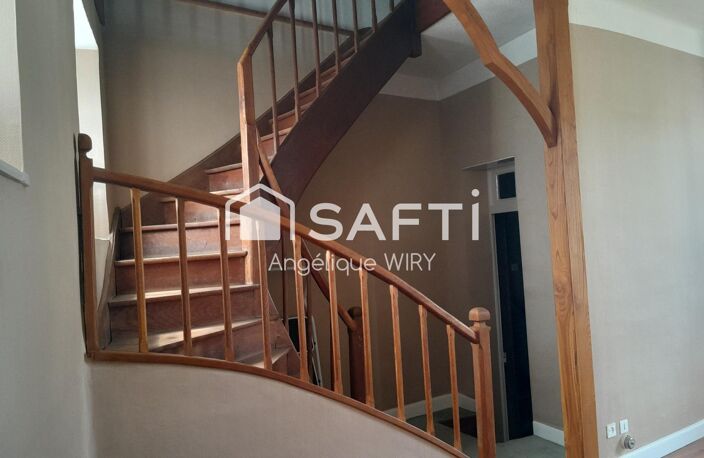 Maison de 258m², 8 pièces et jardinet — photo 5