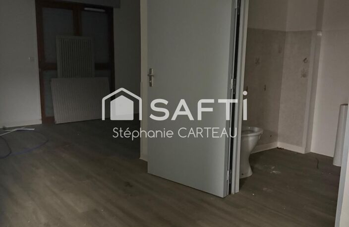 Au centre de Cadillac (33410), Idéal promoteur, Immeuble de plain pied de 1000 m2 - Terrain d'1 hectare — photo 5