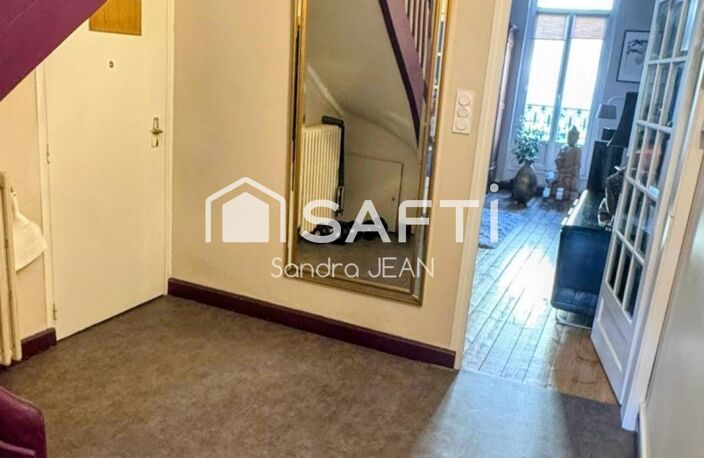 Immeuble d'habitation avec local commercial. — photo 4