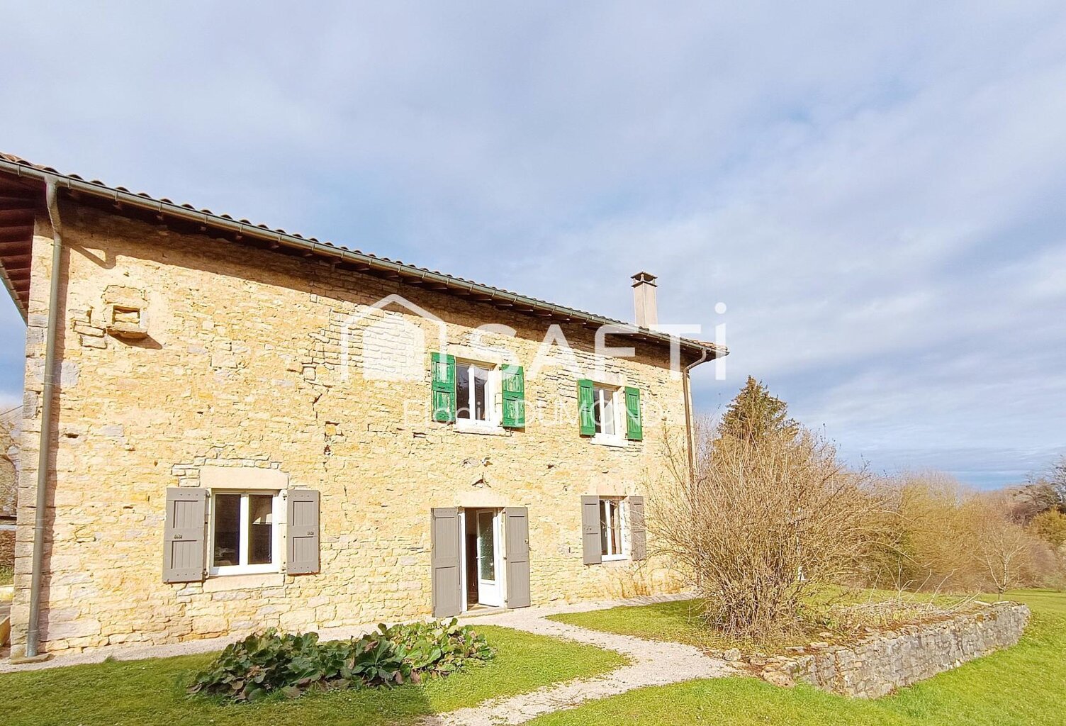 Magnifique propriété de 250 m2 habitable sur terrain arboré de 11038 m2 — photo 1