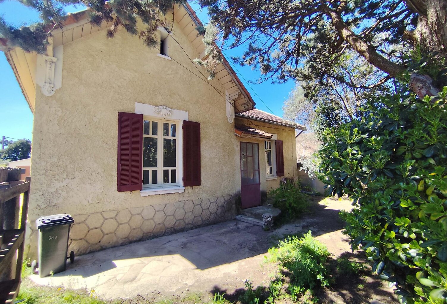 maison individuelle plein pied, garage, cave, terrain — photo 1