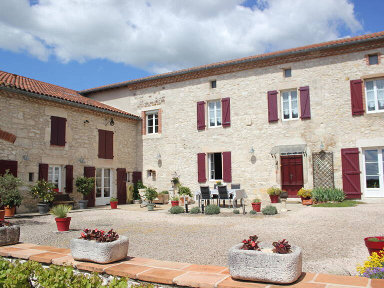 MAISON DE CAMPAGNE — photo 1