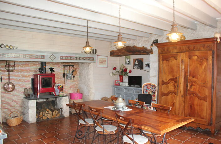 MAISON DE CAMPAGNE — photo 2